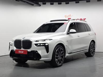 2025 BMW X7