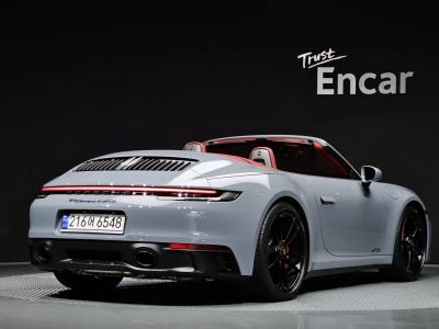 2023 Porsche 911