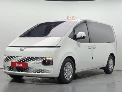 2022 Hyundai Staria