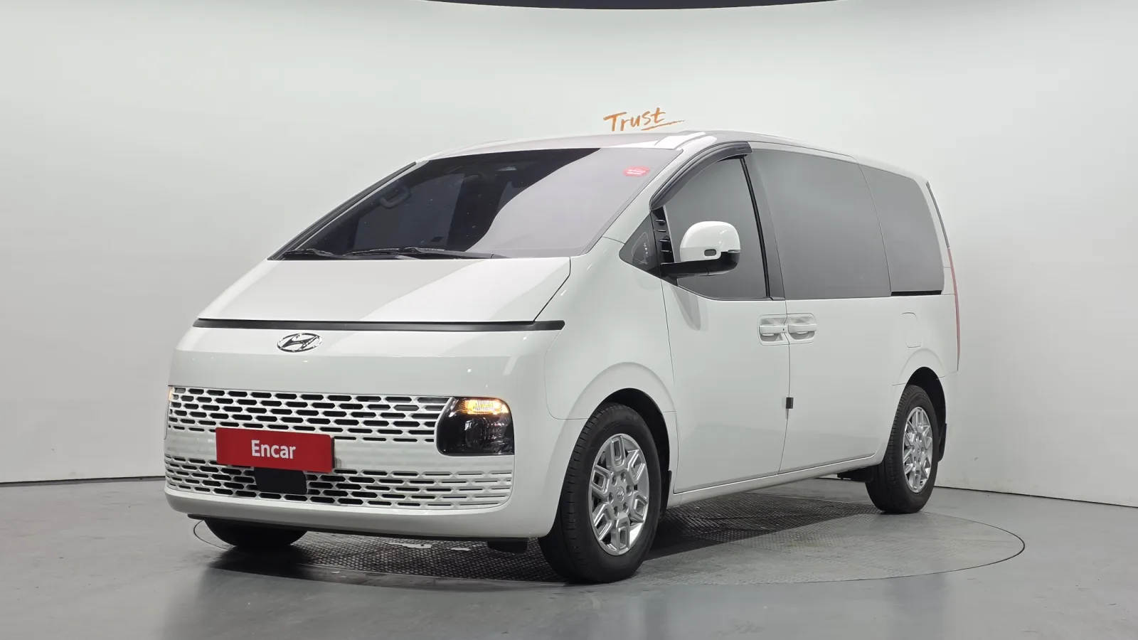 2022 Hyundai Staria