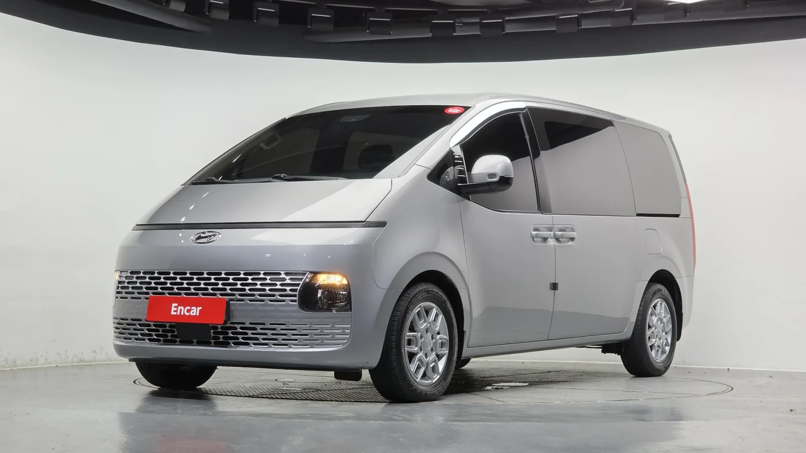 2022 Hyundai Staria