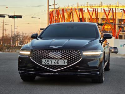 2019 Genesis G90