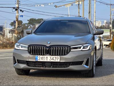 2022 BMW 5-Series