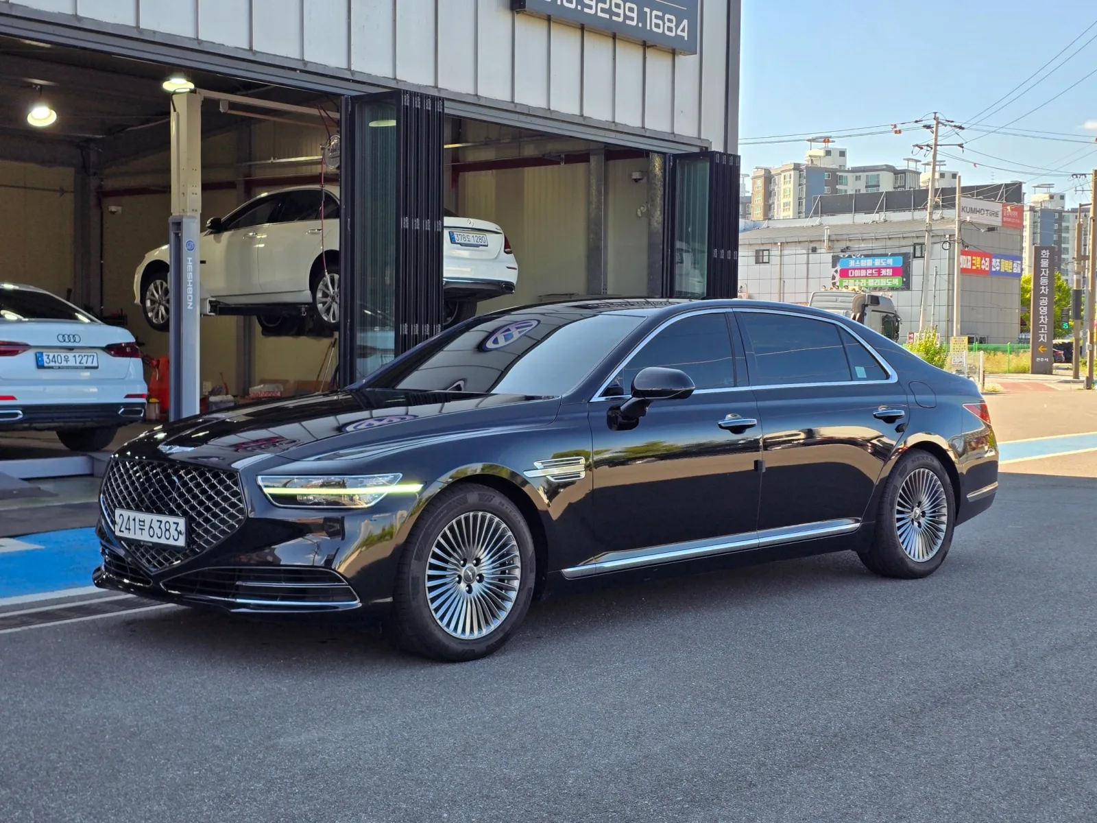 2020 Genesis G90