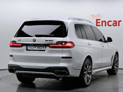 2021 BMW X7