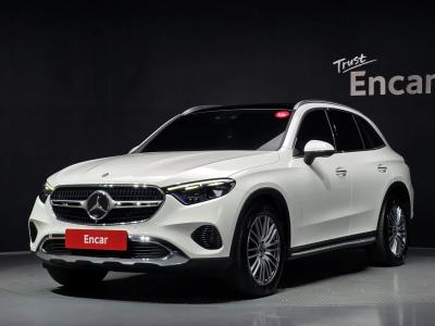 2024 Mercedes-Benz GLC-Class