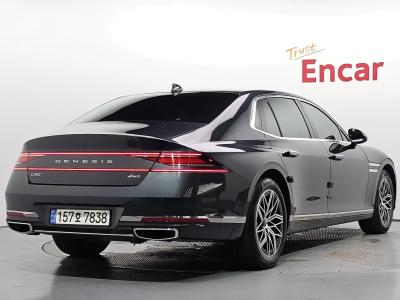 2022 Genesis G90