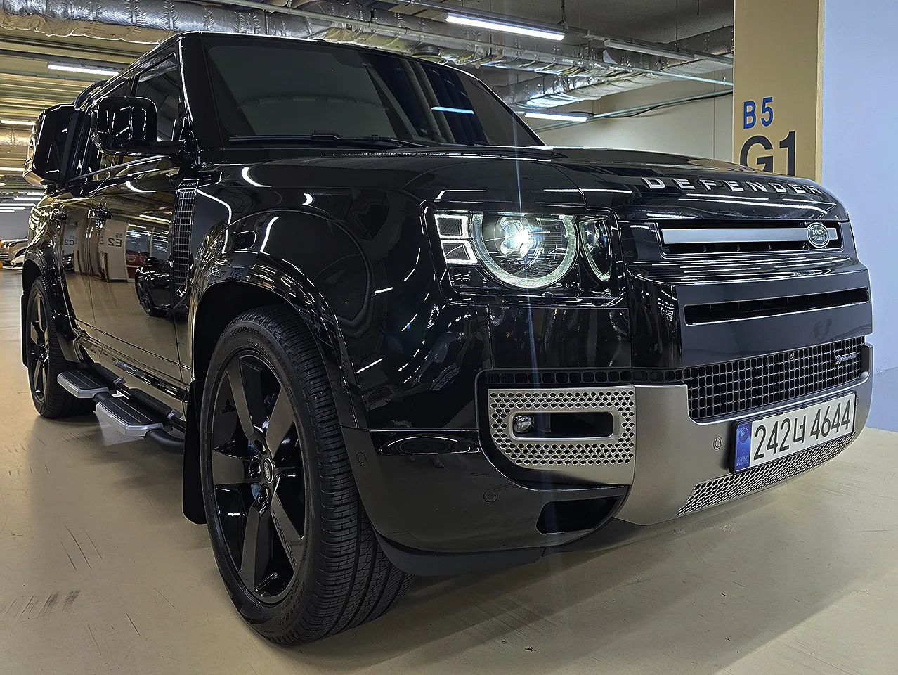 2023 Land Rover Defender
