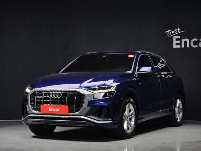 2021 Audi Q8