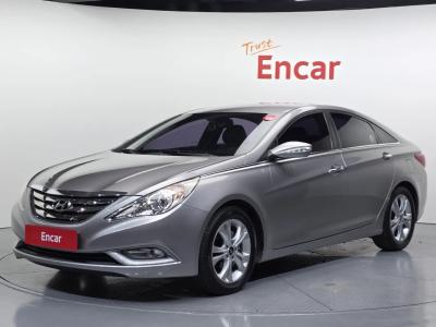 Hyundai Sonata 2011