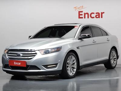 2014 Ford Taurus