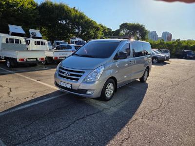 2016 Hyundai Starex
