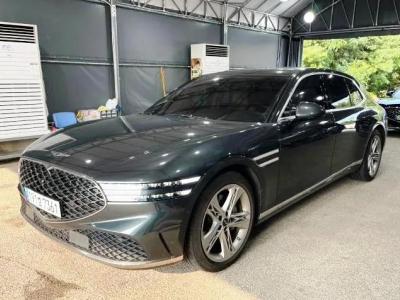 2023 Genesis G90