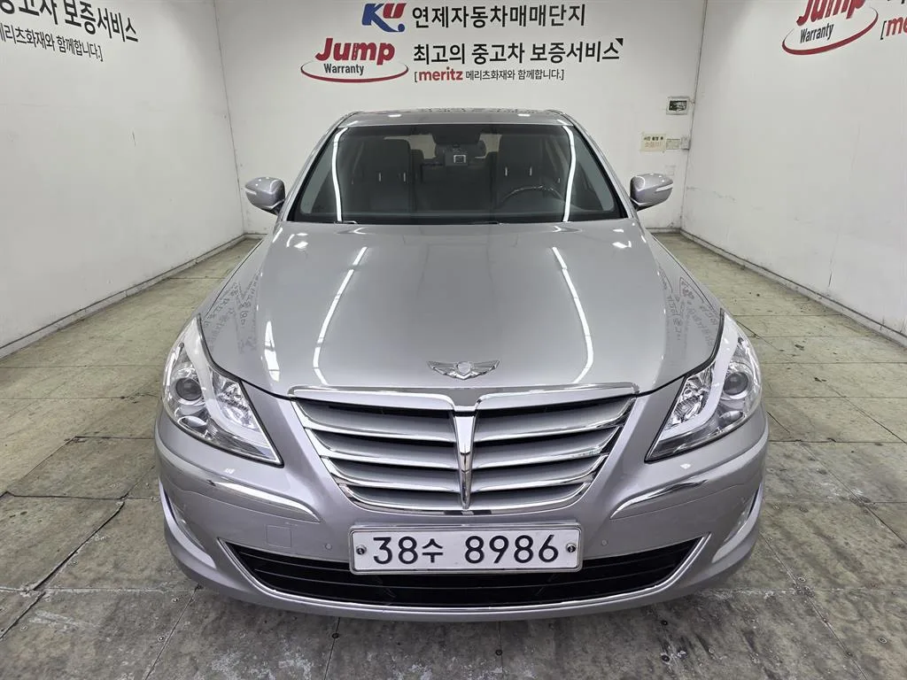 2012 Hyundai Genesis