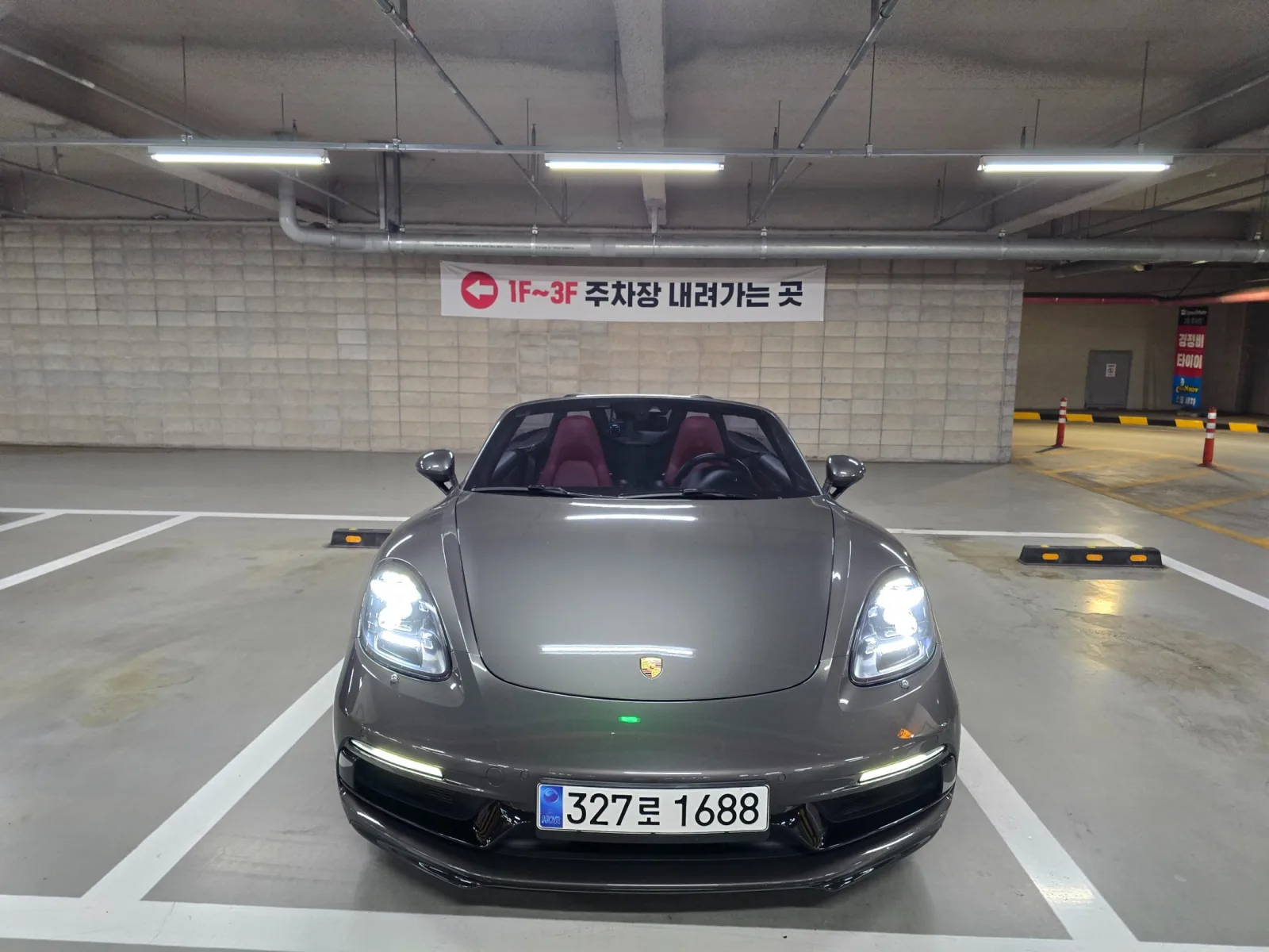 2018 Porsche 718