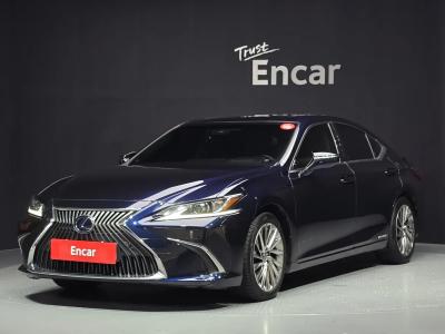 2021 Lexus ES
