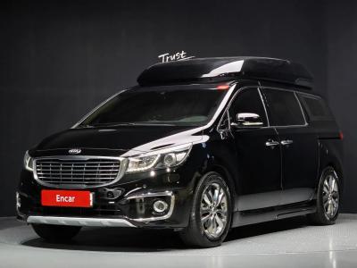 2017 Kia Carnival