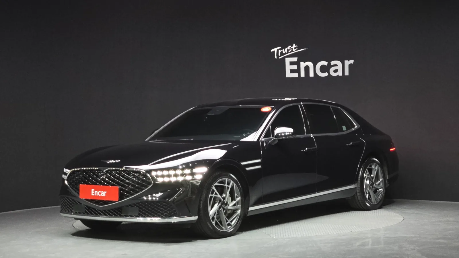 2022 Genesis G90