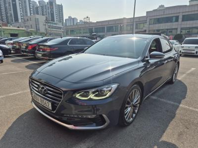 2018 Hyundai Grandeur