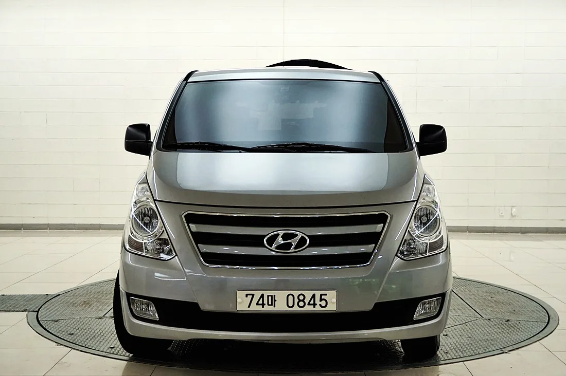 2016 Hyundai Starex