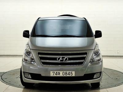 2016 Hyundai Starex