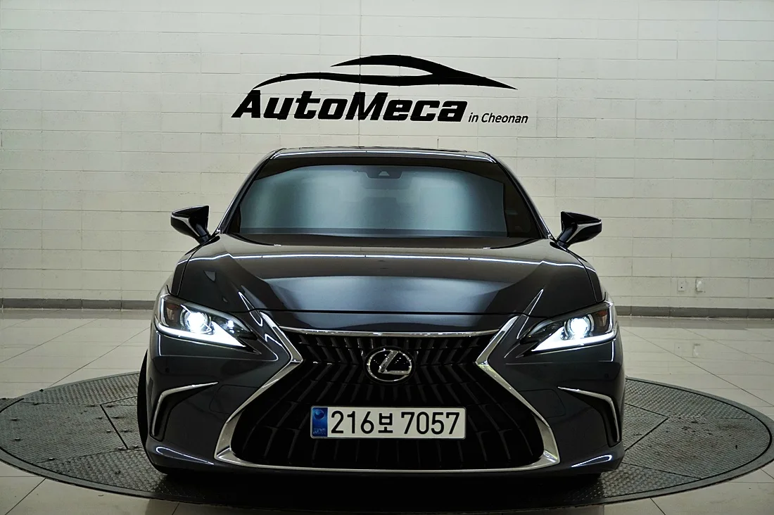 2024 Lexus ES