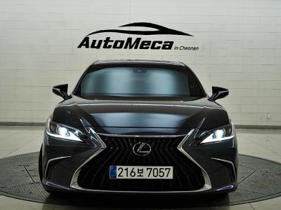 2024 Lexus ES