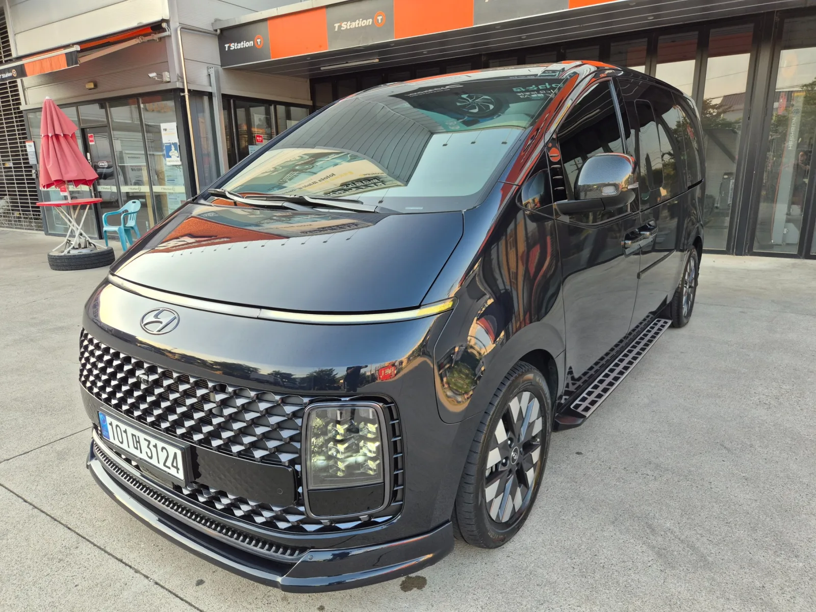 2024 Hyundai Staria
