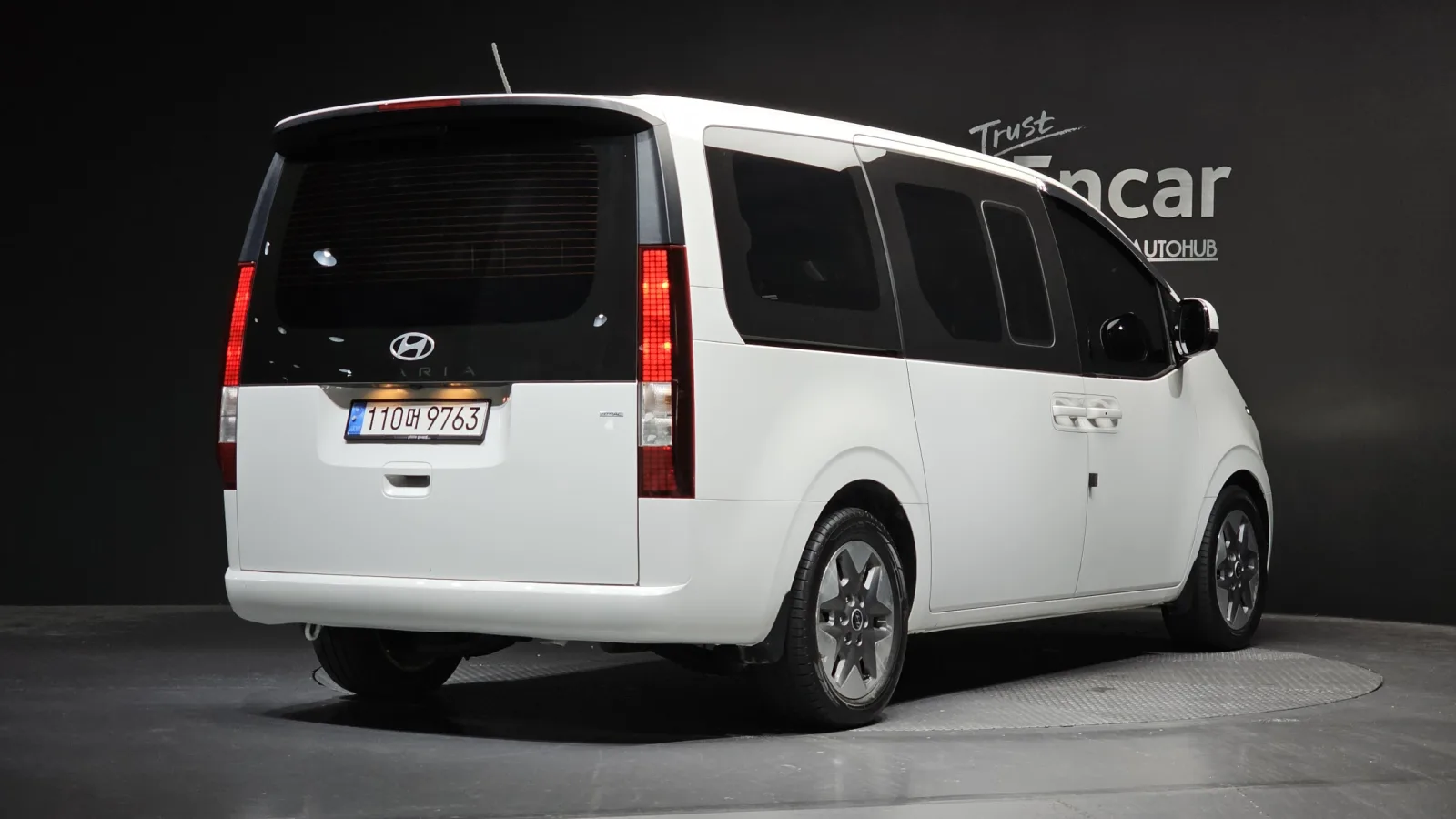 2025 Hyundai Staria
