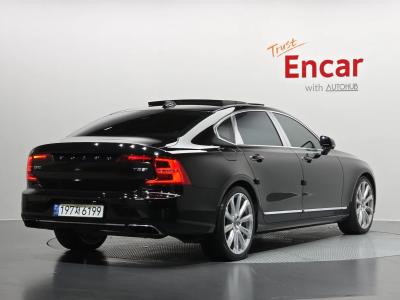 2019 Volvo S90