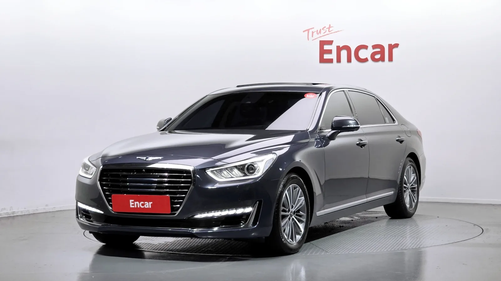 2016 Genesis EQ900