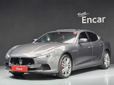 2017 Maserati Ghibli