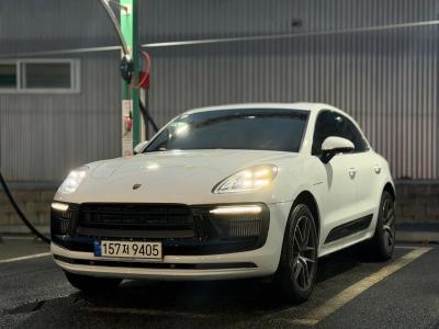 2022 Porsche Macan
