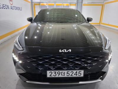 2023 Kia K8