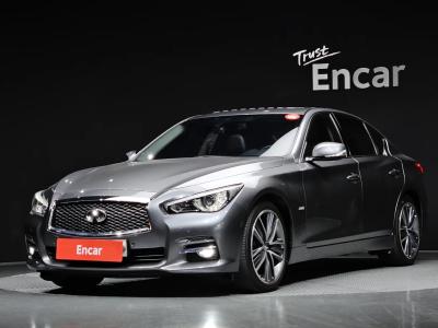 2015 Infiniti Q50