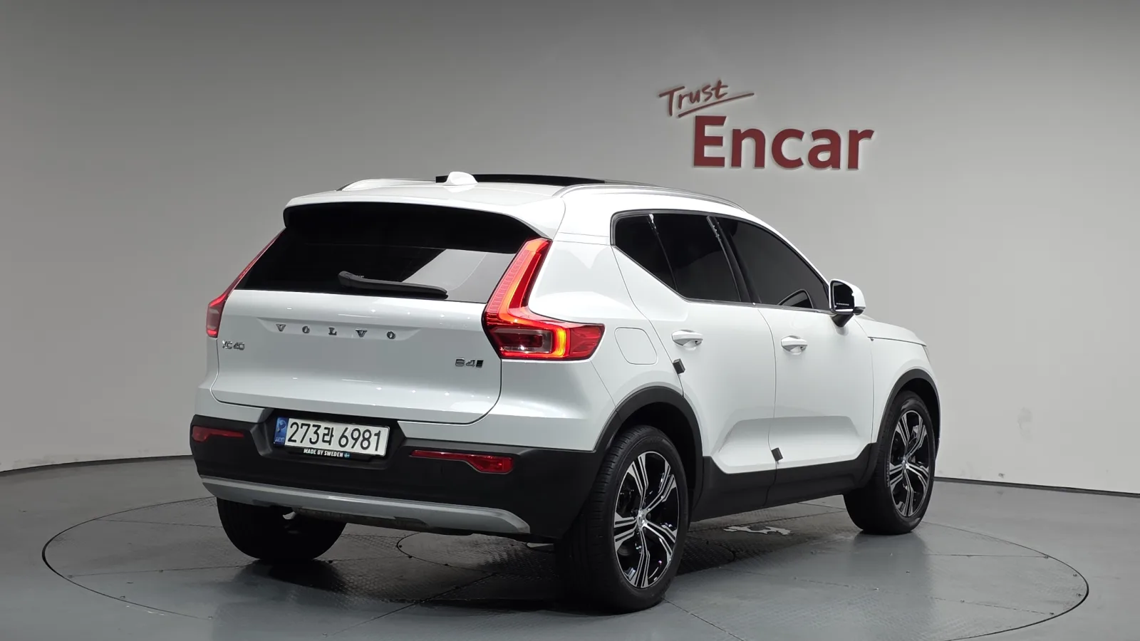 2021 Volvo XC40