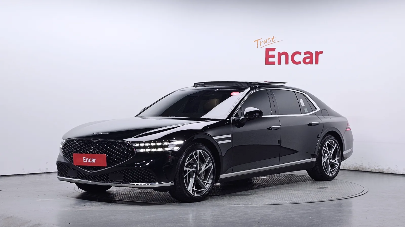 2022 Genesis G90