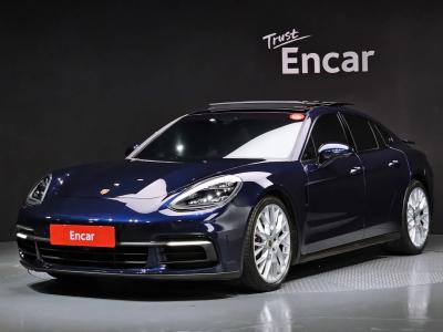 2020 Porsche Panamera