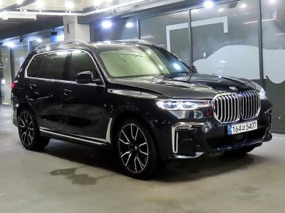 2021 BMW X7