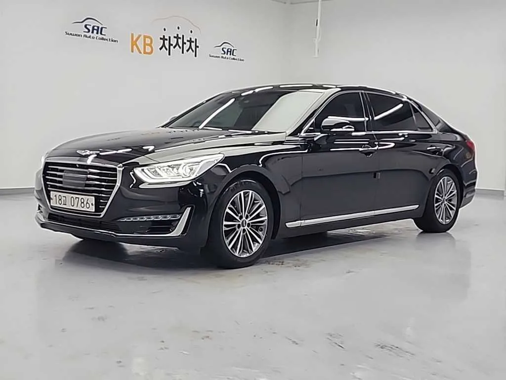 2016 Genesis EQ900