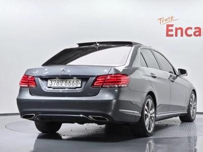 2016 Mercedes-Benz E-Class