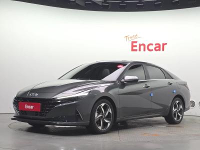2022 Hyundai Elantra