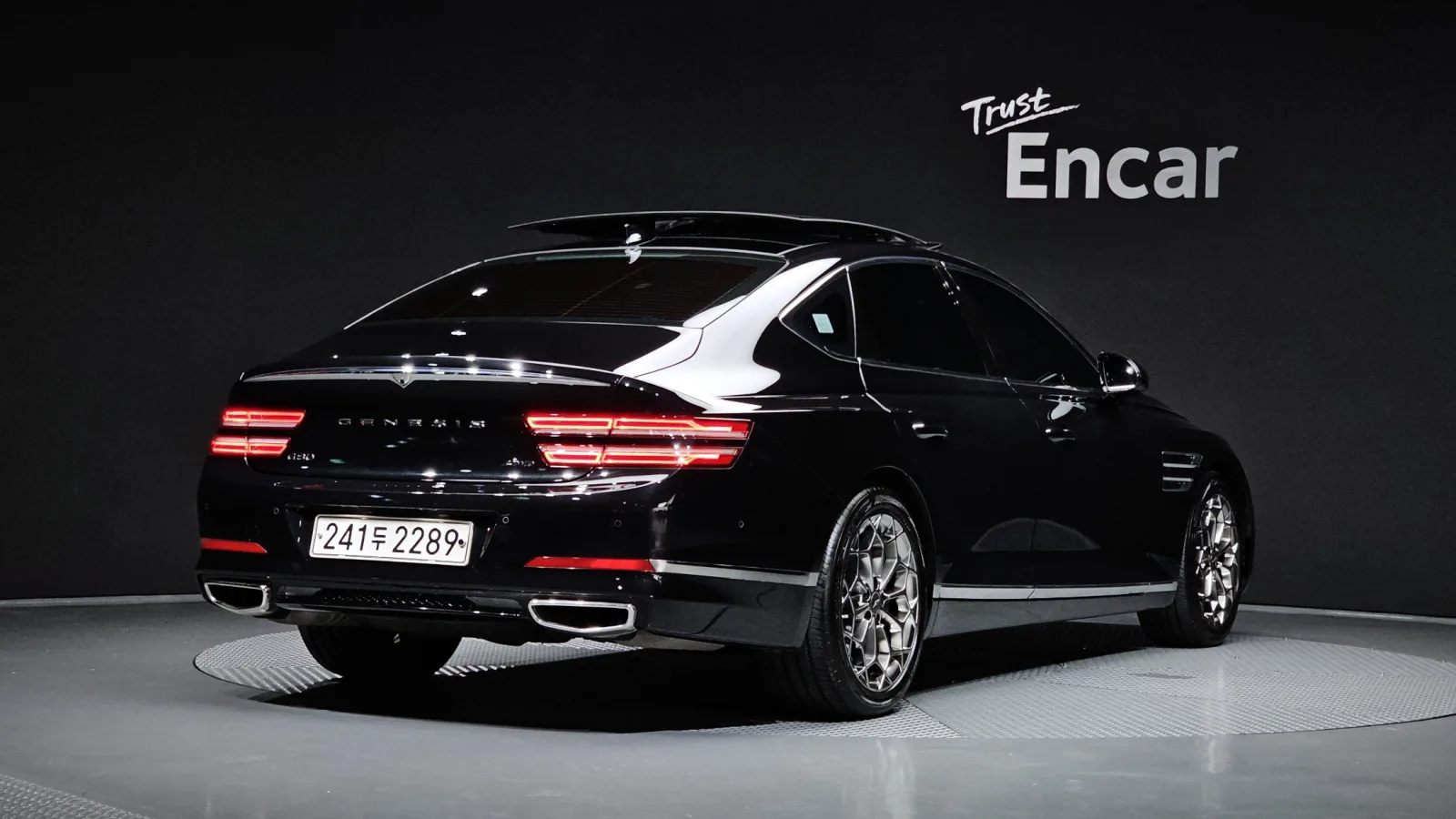2021 Genesis G80