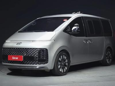 2022 Hyundai Staria