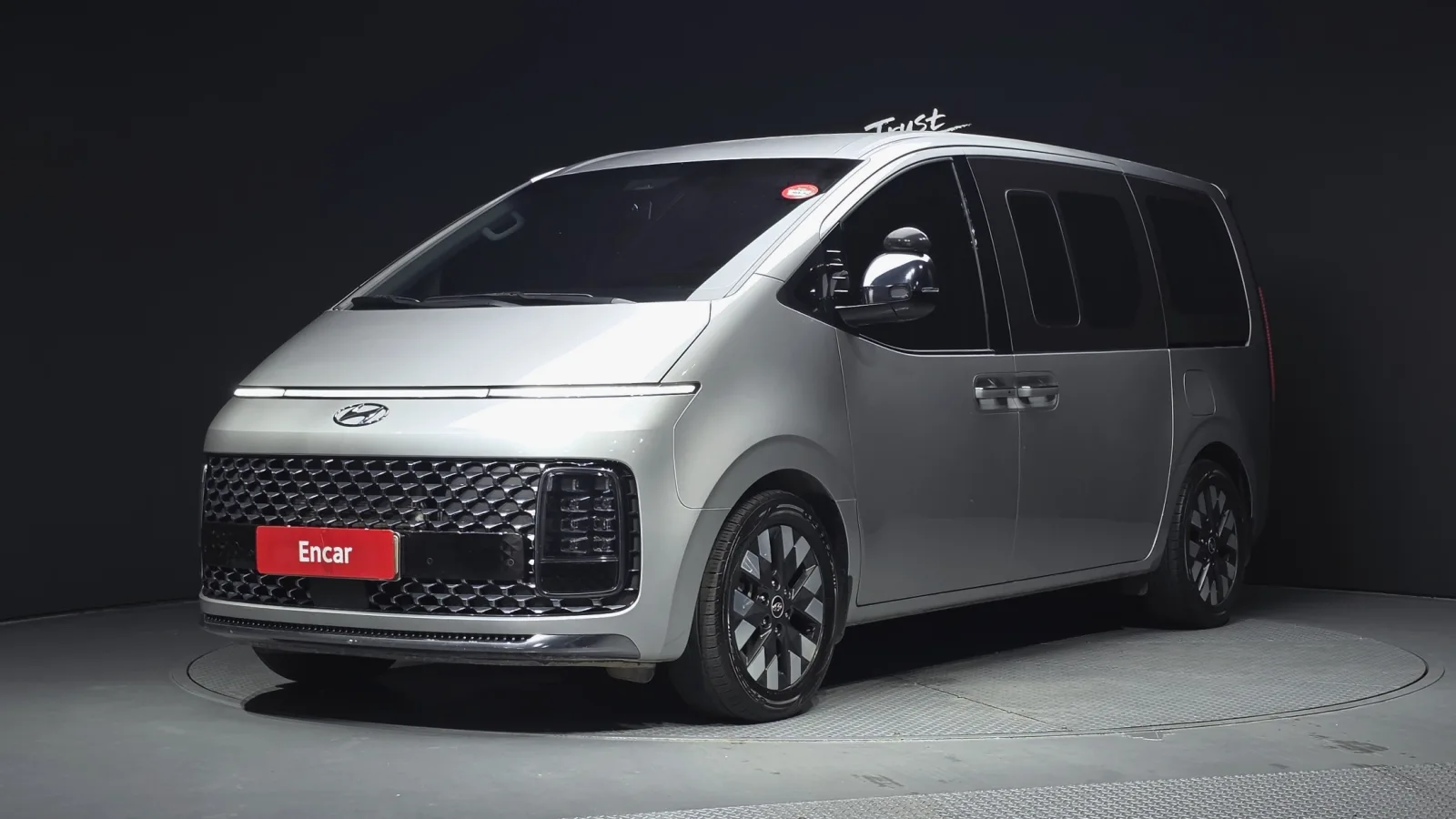 2022 Hyundai Staria