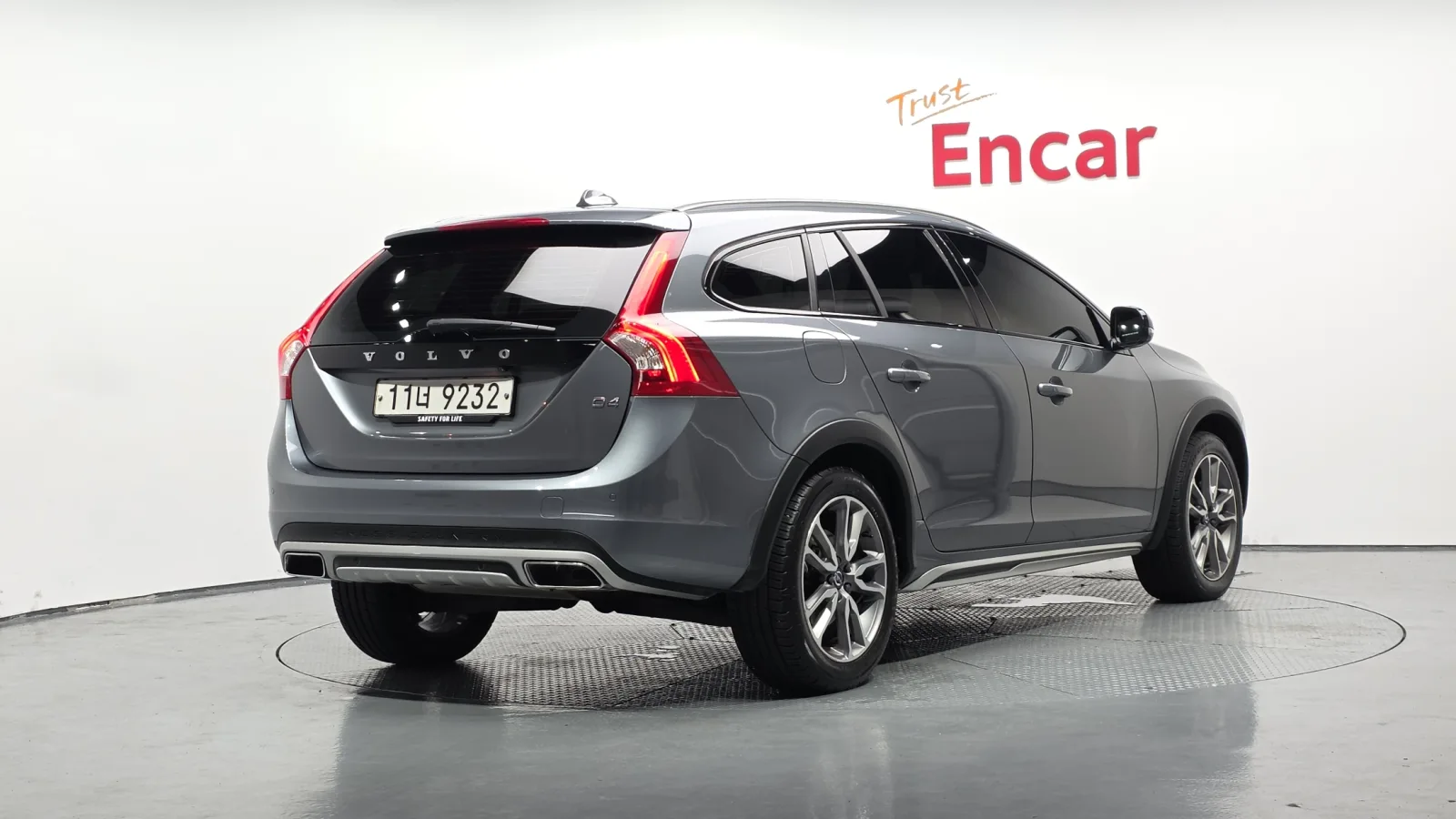 2018 Volvo V60