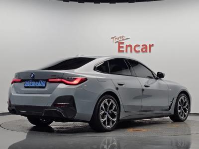 2022 BMW i4