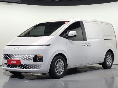 2025 Hyundai Staria