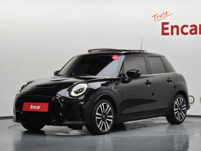 2024 MINI Cooper