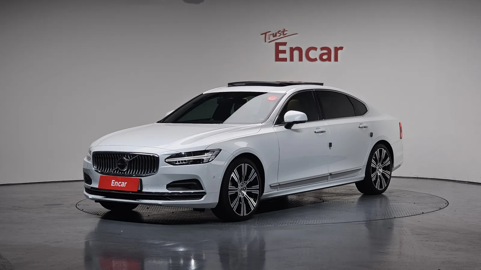 2023 Volvo S90
